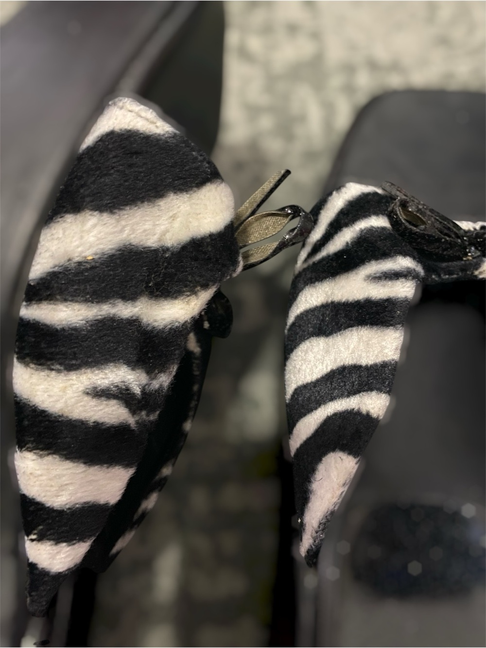 Y2K No Boundaries Black & White Zebra Slide Mules with Bow 11 - Picture 11 of 11